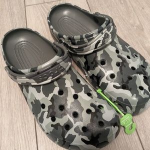 Crocs Shoes Mens Grey Camo Crocs Crocs Classic Printed Camo Clog